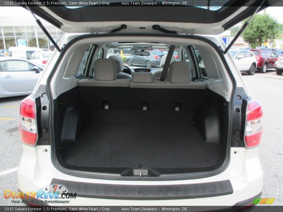 2015 Subaru Forester 2.5i Premium Satin White Pearl / Gray Photo #19
