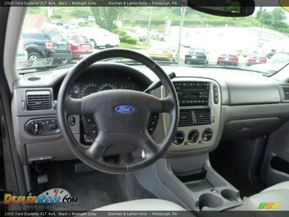 2005 Ford Explorer XLT 4x4 Black / Midnight Grey Photo #11