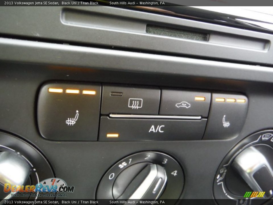 2013 Volkswagen Jetta SE Sedan Black Uni / Titan Black Photo #23