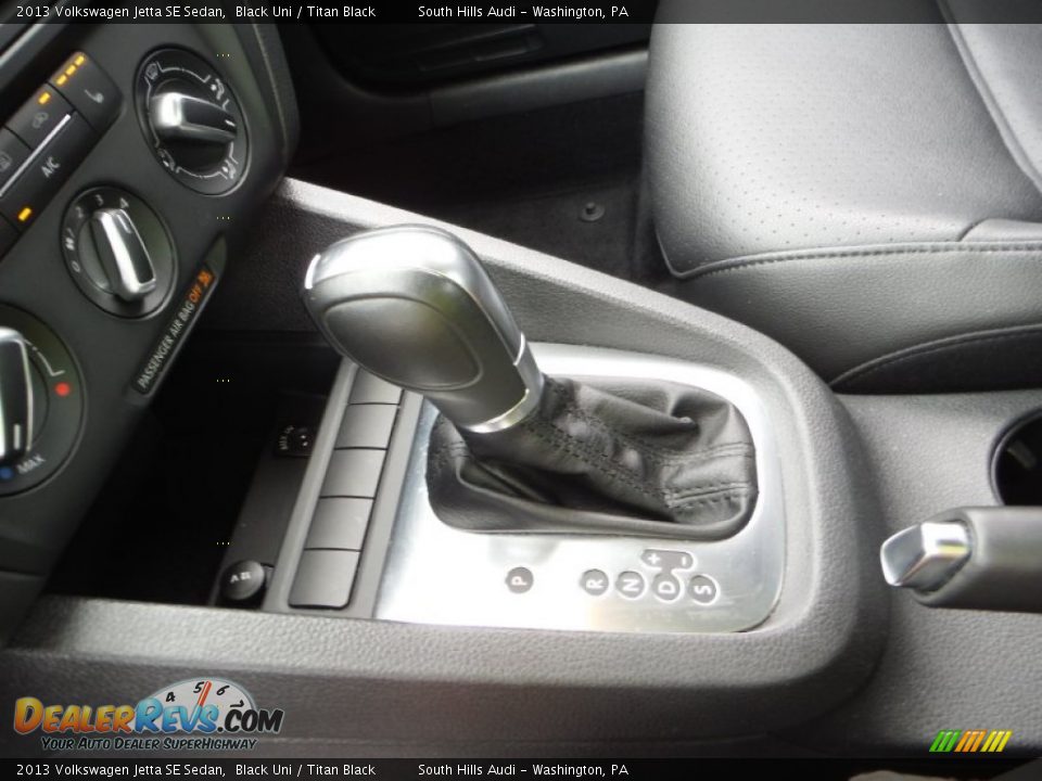 2013 Volkswagen Jetta SE Sedan Black Uni / Titan Black Photo #24