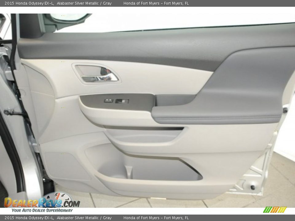 2015 Honda Odyssey EX-L Alabaster Silver Metallic / Gray Photo #24