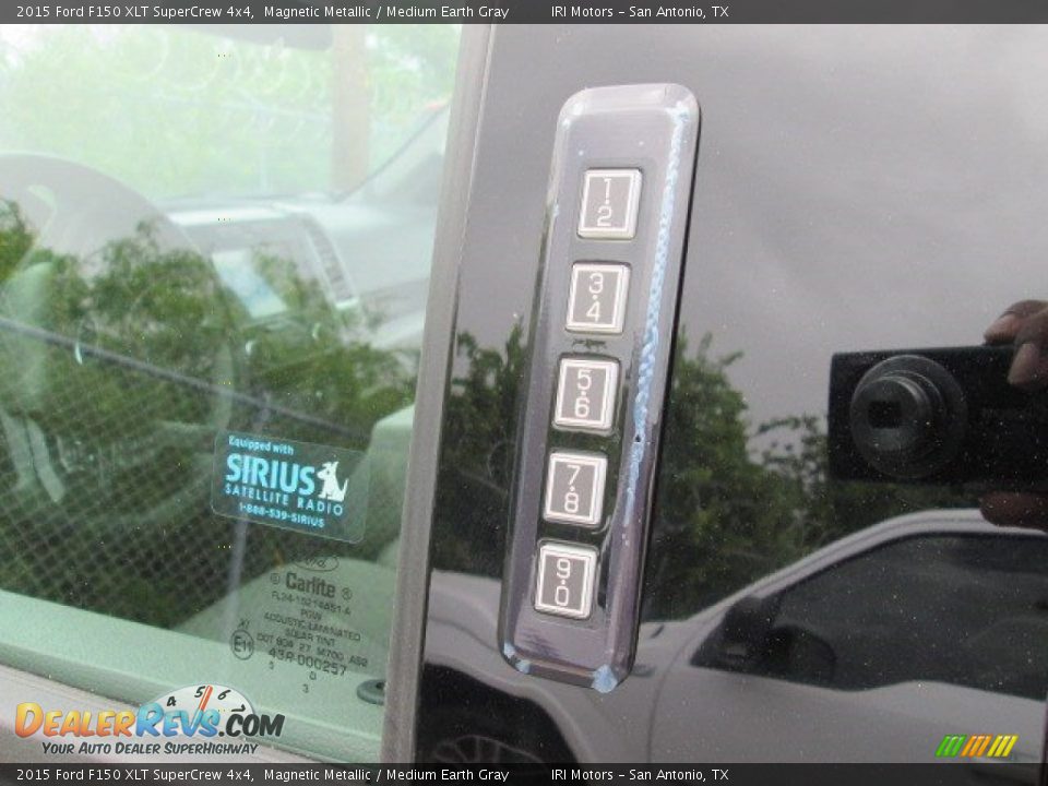 2015 Ford F150 XLT SuperCrew 4x4 Magnetic Metallic / Medium Earth Gray Photo #11