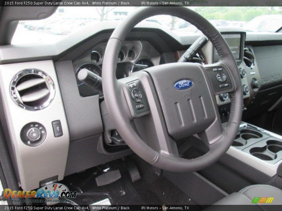 2015 Ford F250 Super Duty Lariat Crew Cab 4x4 White Platinum / Black Photo #35