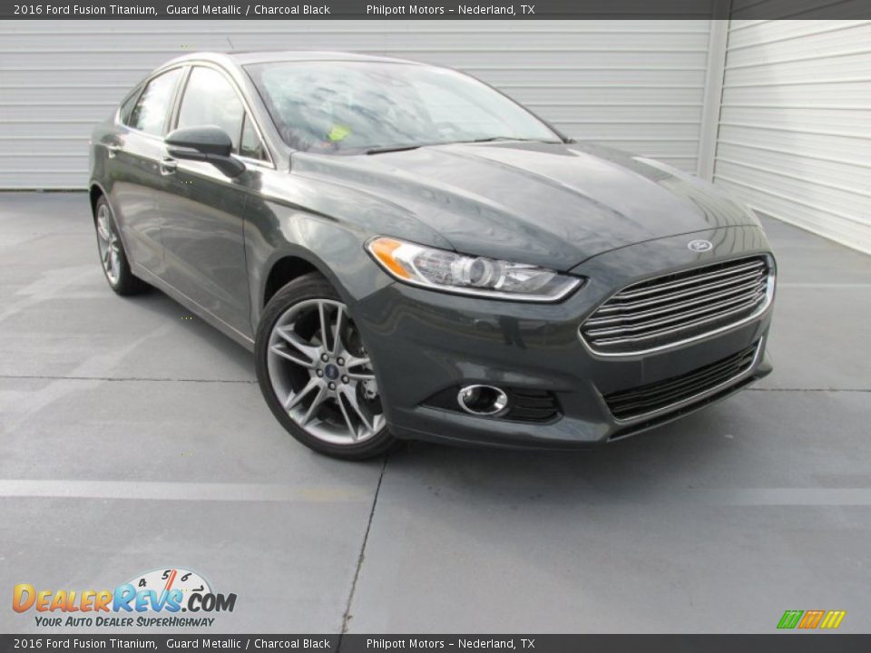 Front 3/4 View of 2016 Ford Fusion Titanium Photo #1