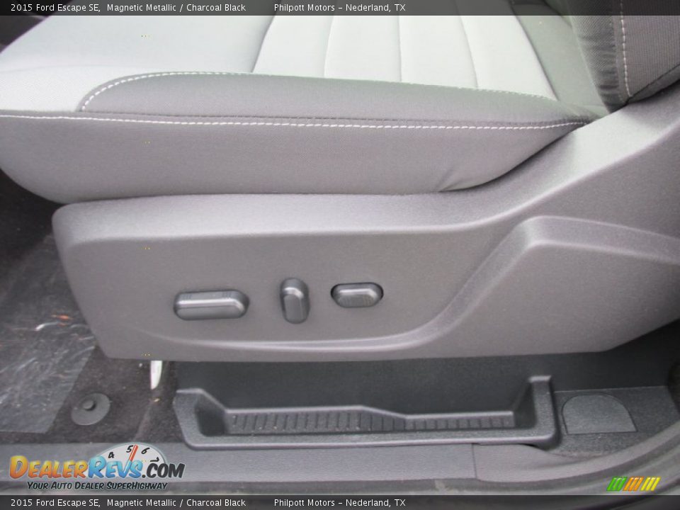 2015 Ford Escape SE Magnetic Metallic / Charcoal Black Photo #22