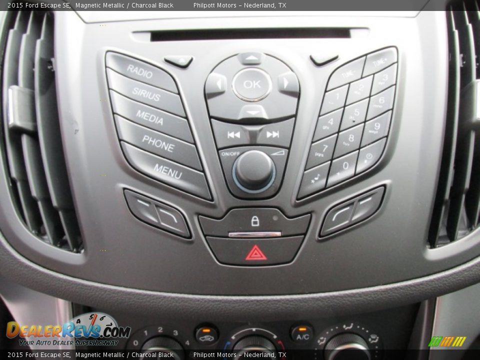 2015 Ford Escape SE Magnetic Metallic / Charcoal Black Photo #26