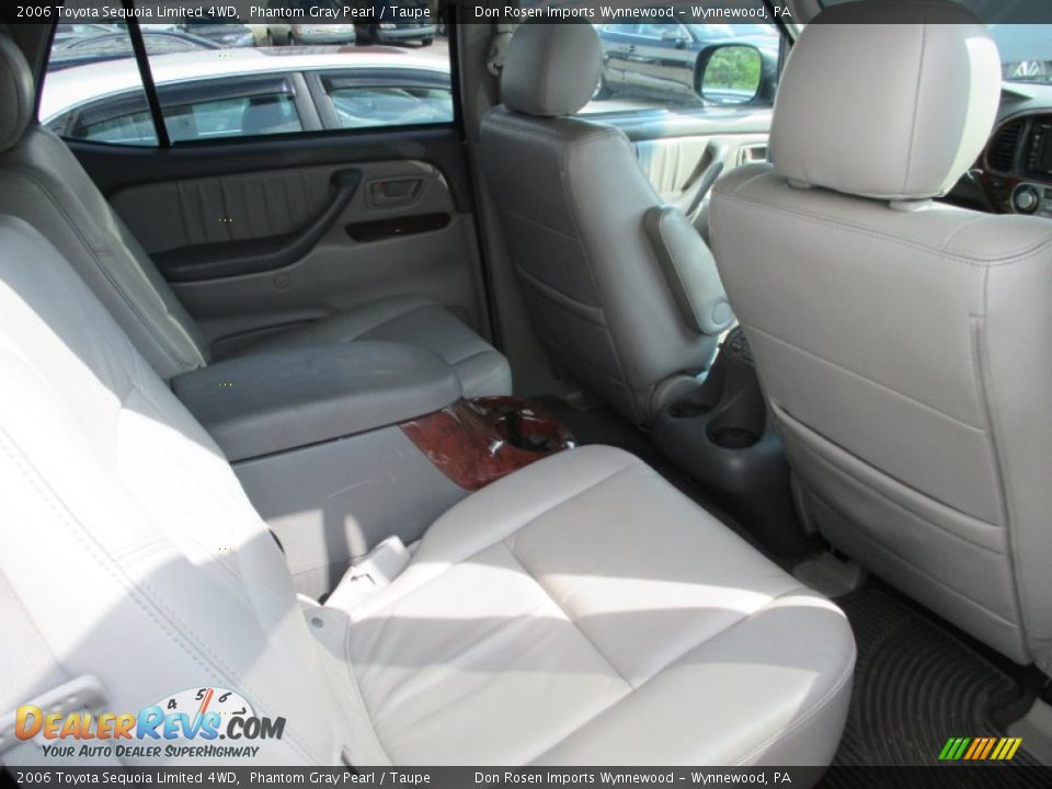 2006 Toyota Sequoia Limited 4WD Phantom Gray Pearl / Taupe Photo #10