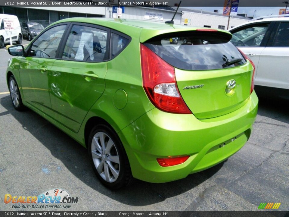 2012 Hyundai Accent SE 5 Door Electrolyte Green / Black Photo #3