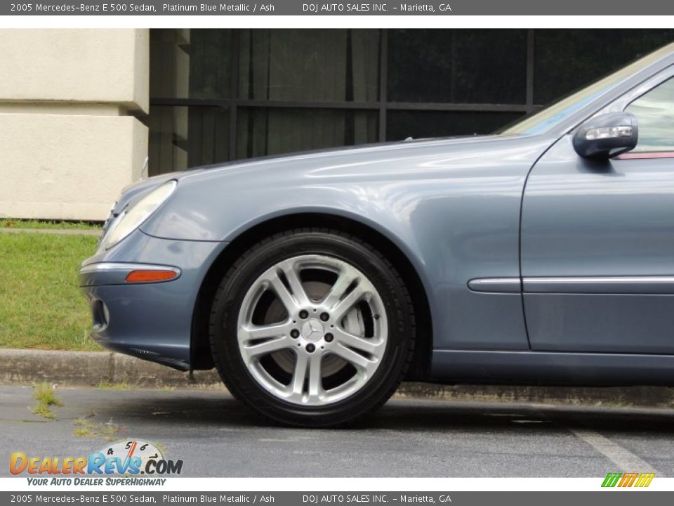 2005 Mercedes-Benz E 500 Sedan Platinum Blue Metallic / Ash Photo #30