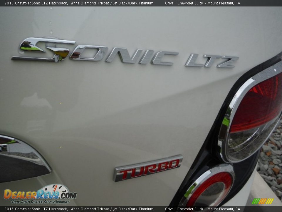2015 Chevrolet Sonic LTZ Hatchback White Diamond Tricoat / Jet Black/Dark Titanium Photo #7