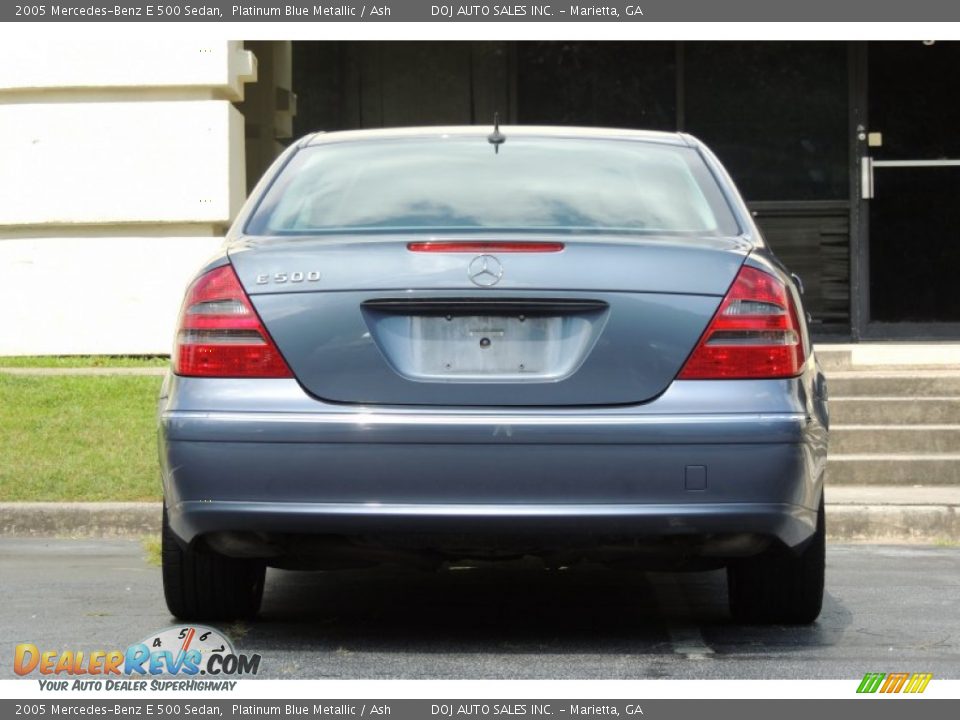 2005 Mercedes-Benz E 500 Sedan Platinum Blue Metallic / Ash Photo #36