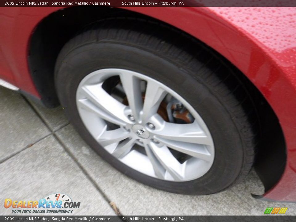 2009 Lincoln MKS Sedan Sangria Red Metallic / Cashmere Photo #9
