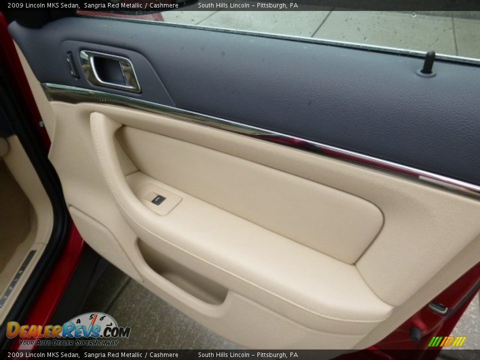 2009 Lincoln MKS Sedan Sangria Red Metallic / Cashmere Photo #12