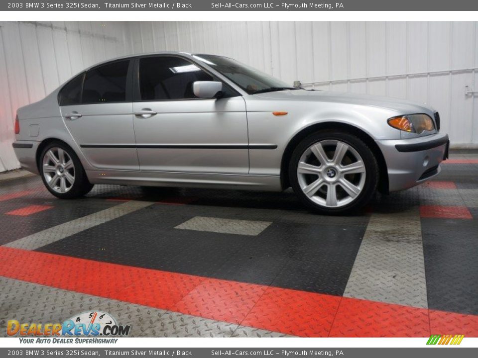 2003 BMW 3 Series 325i Sedan Titanium Silver Metallic / Black Photo #6