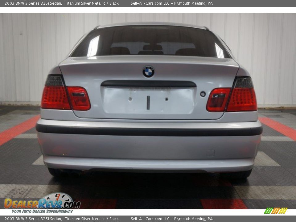 2003 BMW 3 Series 325i Sedan Titanium Silver Metallic / Black Photo #9