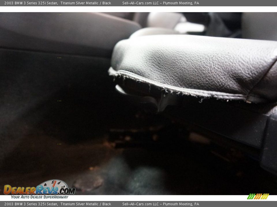 2003 BMW 3 Series 325i Sedan Titanium Silver Metallic / Black Photo #21