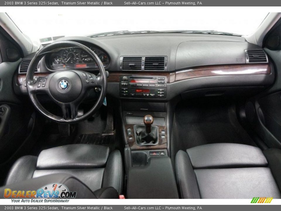 2003 BMW 3 Series 325i Sedan Titanium Silver Metallic / Black Photo #23