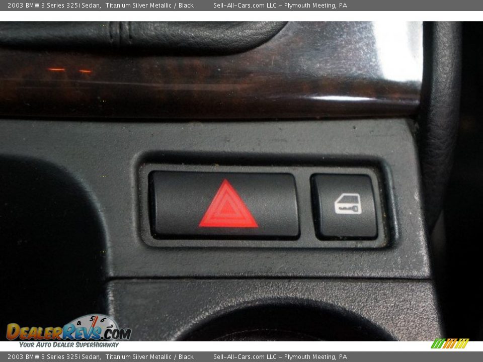 2003 BMW 3 Series 325i Sedan Titanium Silver Metallic / Black Photo #36
