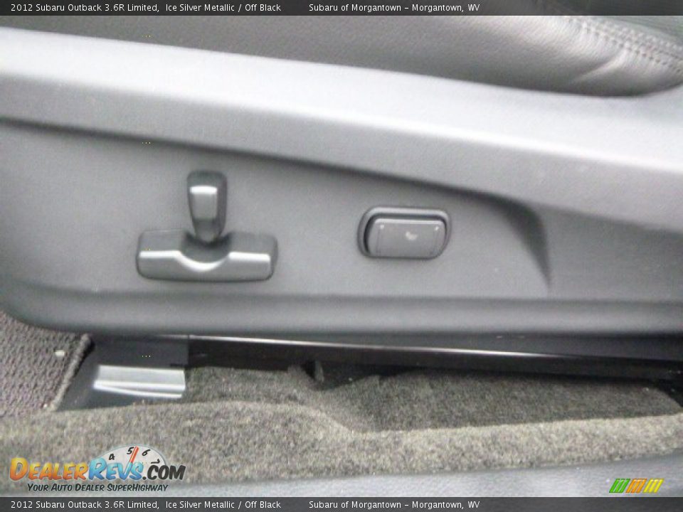 2012 Subaru Outback 3.6R Limited Ice Silver Metallic / Off Black Photo #17