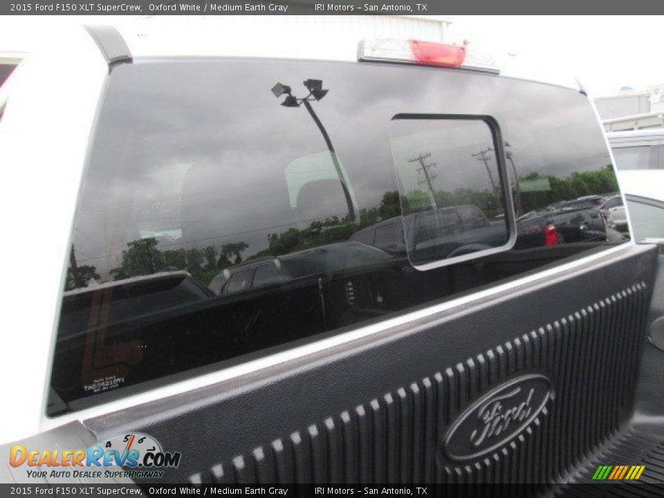 2015 Ford F150 XLT SuperCrew Oxford White / Medium Earth Gray Photo #10