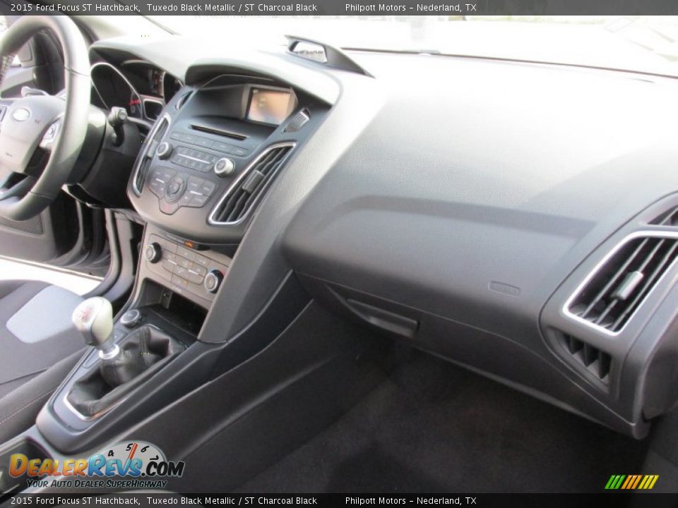 Dashboard of 2015 Ford Focus ST Hatchback Photo #16