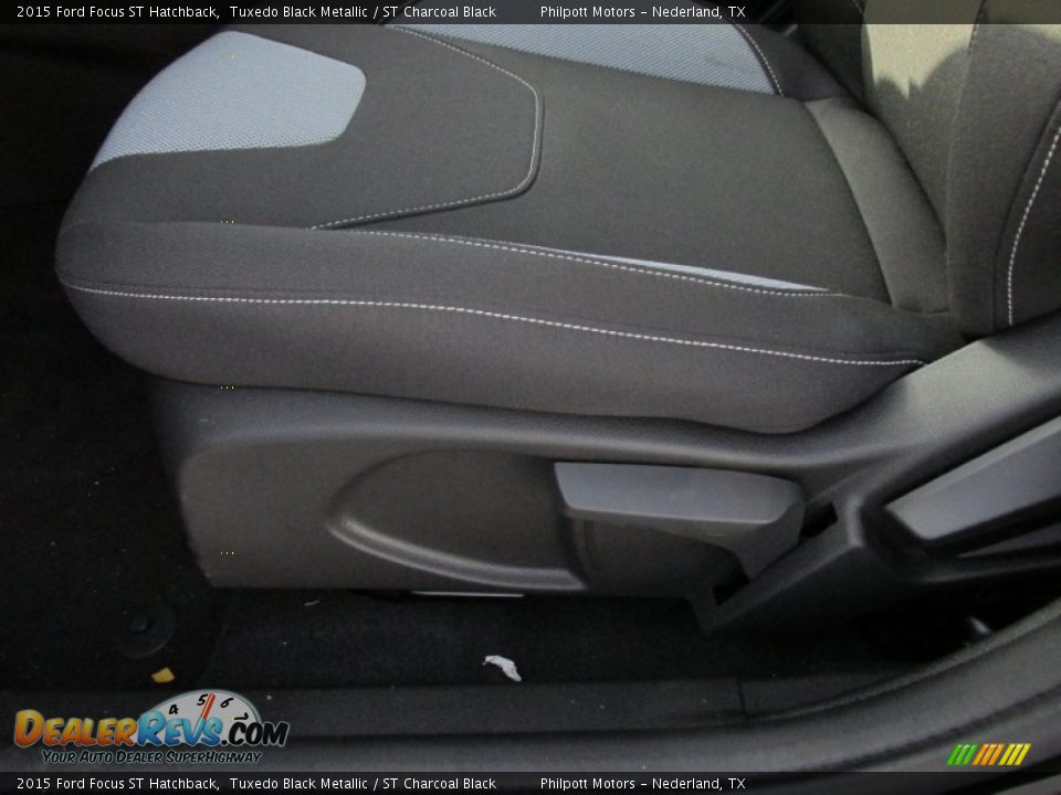 2015 Ford Focus ST Hatchback Tuxedo Black Metallic / ST Charcoal Black Photo #22