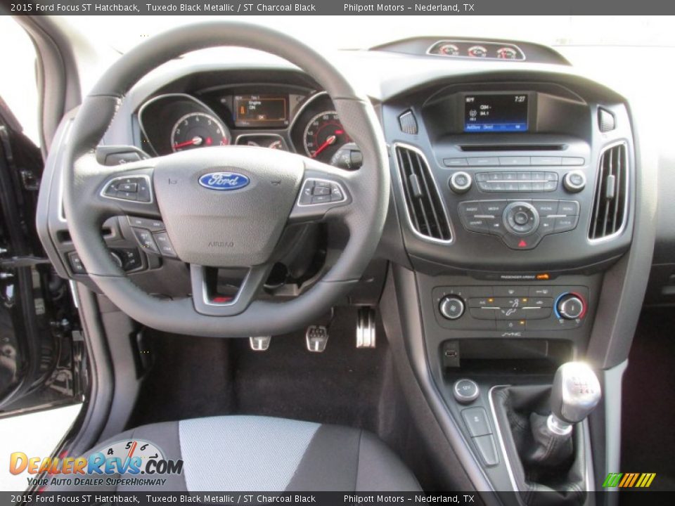 2015 Ford Focus ST Hatchback Tuxedo Black Metallic / ST Charcoal Black Photo #23