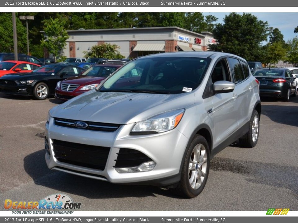 Front 3/4 View of 2013 Ford Escape SEL 1.6L EcoBoost 4WD Photo #2