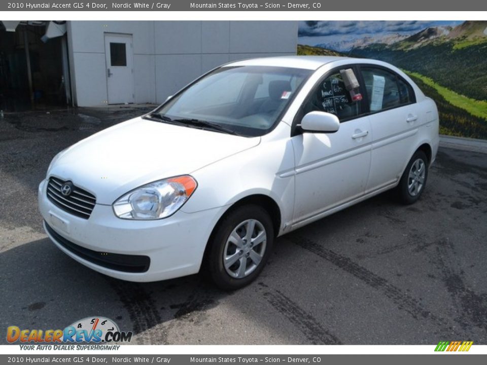 2010 Hyundai Accent GLS 4 Door Nordic White / Gray Photo #5