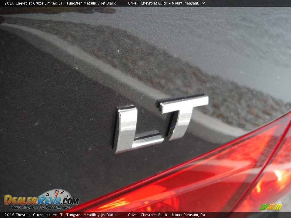 2016 Chevrolet Cruze Limited LT Tungsten Metallic / Jet Black Photo #7