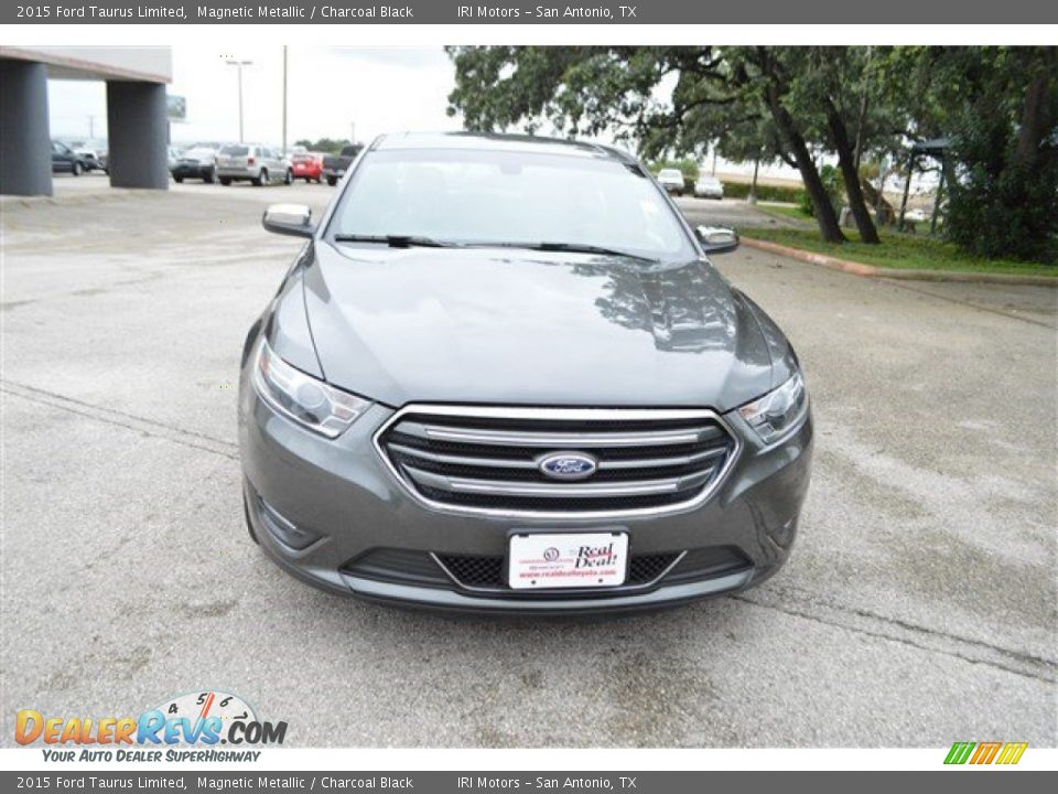2015 Ford Taurus Limited Magnetic Metallic / Charcoal Black Photo #3