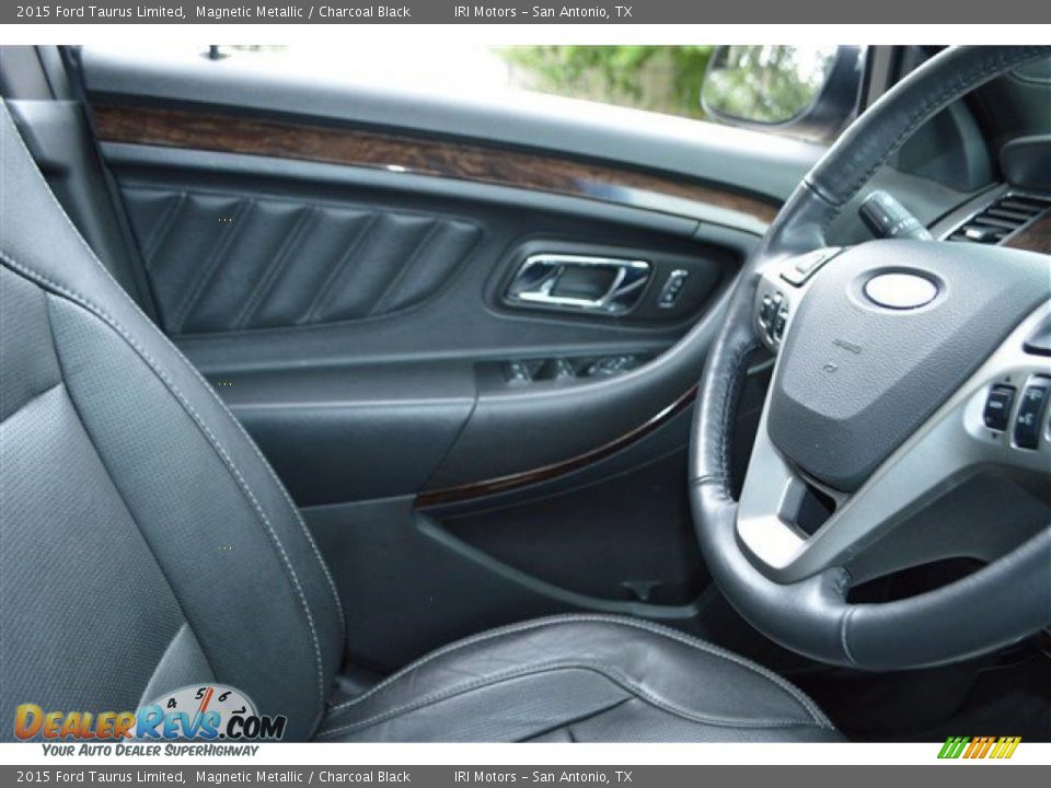 2015 Ford Taurus Limited Magnetic Metallic / Charcoal Black Photo #20