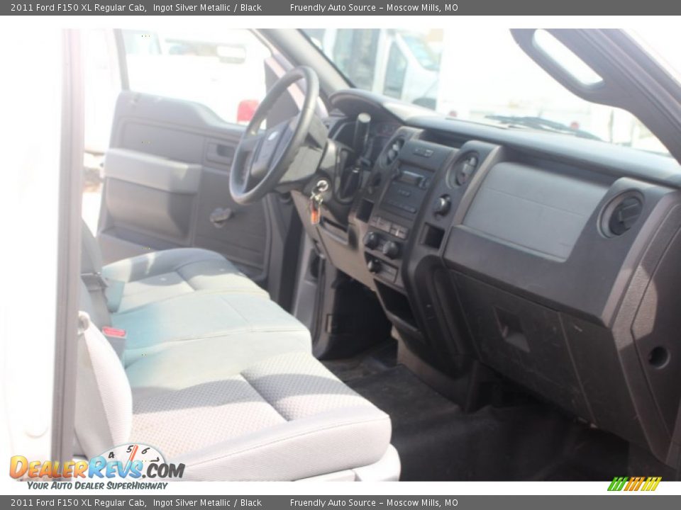2011 Ford F150 XL Regular Cab Ingot Silver Metallic / Black Photo #14