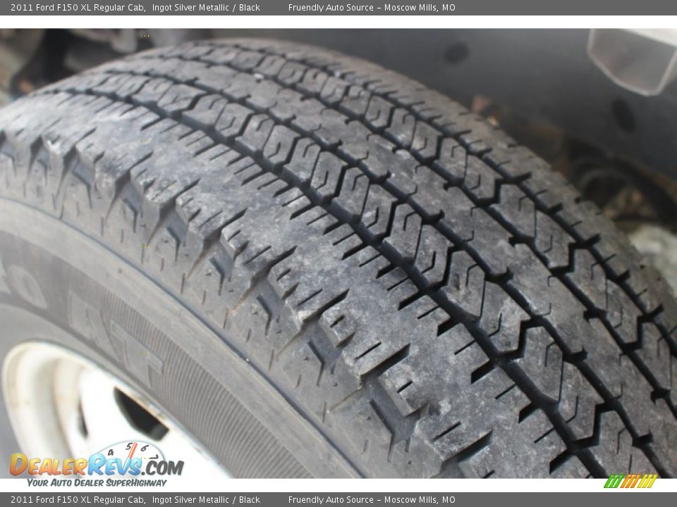 2011 Ford F150 XL Regular Cab Ingot Silver Metallic / Black Photo #22