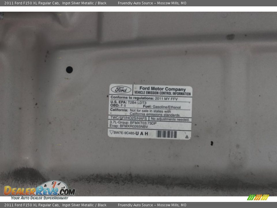 2011 Ford F150 XL Regular Cab Ingot Silver Metallic / Black Photo #26