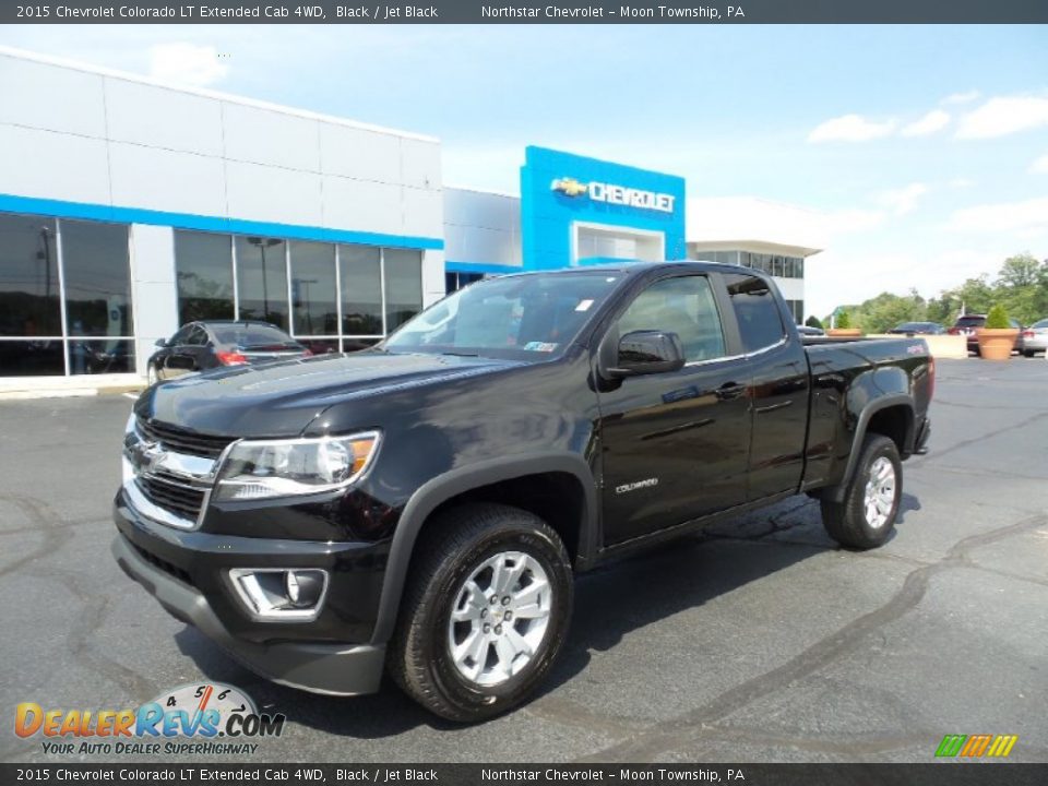 Front 3/4 View of 2015 Chevrolet Colorado LT Extended Cab 4WD Photo #1