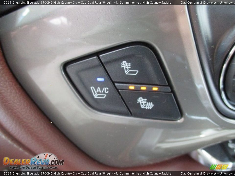 Controls of 2015 Chevrolet Silverado 3500HD High Country Crew Cab Dual Rear Wheel 4x4 Photo #17