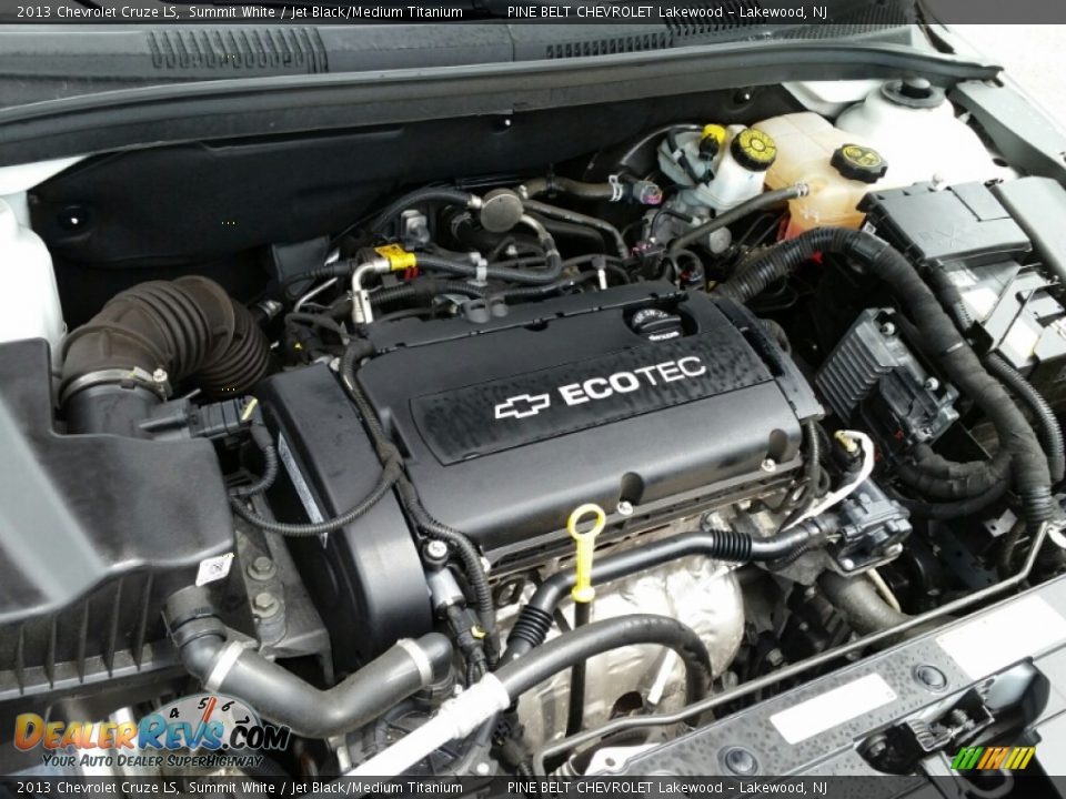2013 Chevrolet Cruze LS Summit White / Jet Black/Medium Titanium Photo #25