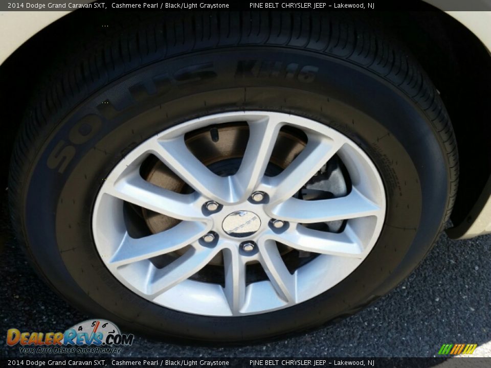 2014 Dodge Grand Caravan SXT Cashmere Pearl / Black/Light Graystone Photo #4