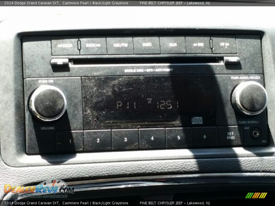 2014 Dodge Grand Caravan SXT Cashmere Pearl / Black/Light Graystone Photo #17