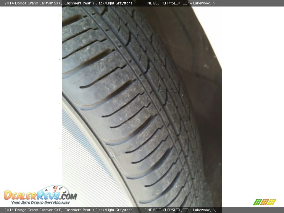 2014 Dodge Grand Caravan SXT Cashmere Pearl / Black/Light Graystone Photo #21