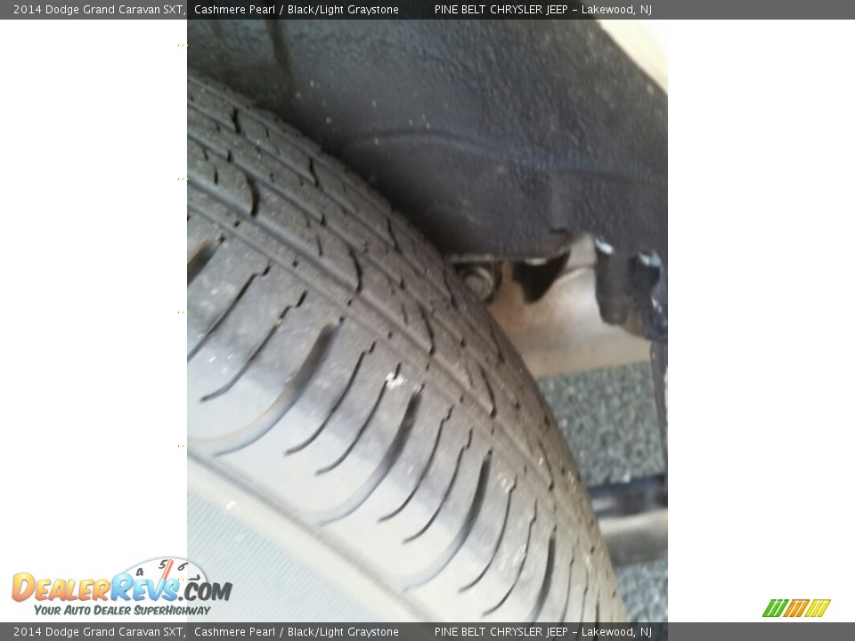 2014 Dodge Grand Caravan SXT Cashmere Pearl / Black/Light Graystone Photo #23