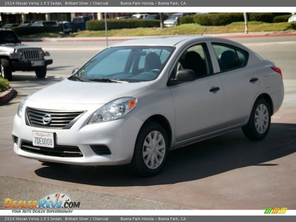 2014 Nissan Versa 1.6 S Sedan Brilliant Silver / Charcoal Photo #8