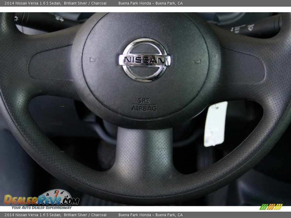 2014 Nissan Versa 1.6 S Sedan Brilliant Silver / Charcoal Photo #13