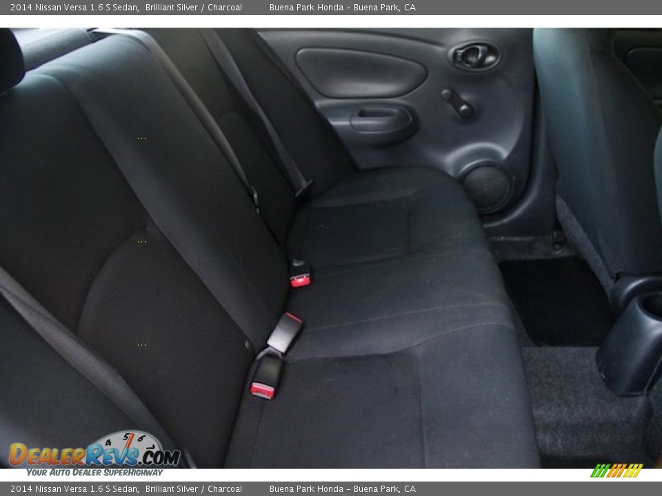 2014 Nissan Versa 1.6 S Sedan Brilliant Silver / Charcoal Photo #16