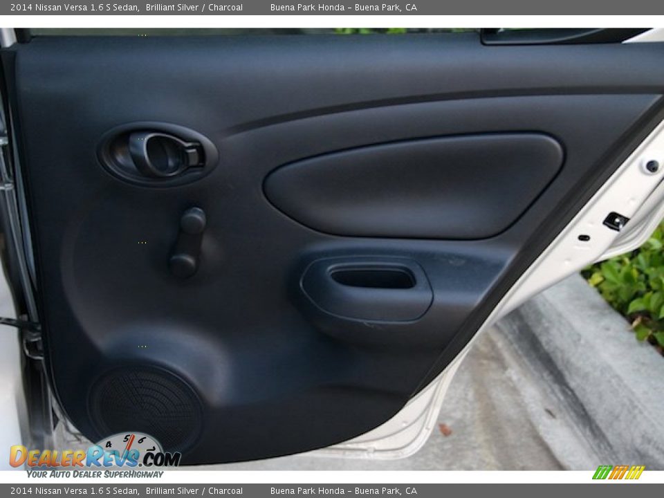 2014 Nissan Versa 1.6 S Sedan Brilliant Silver / Charcoal Photo #23