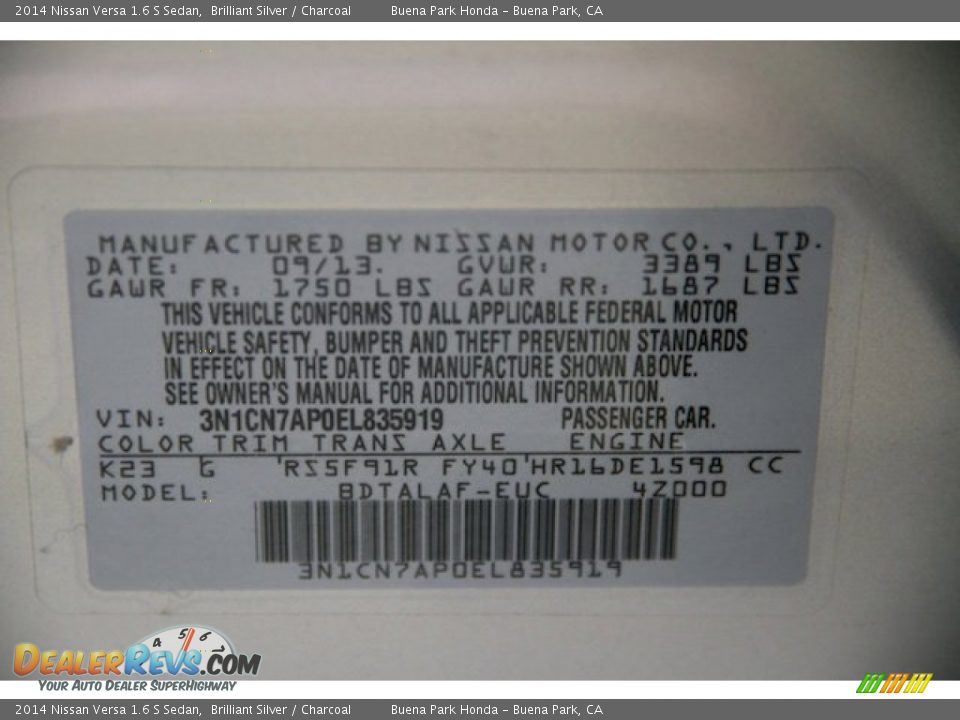 2014 Nissan Versa 1.6 S Sedan Brilliant Silver / Charcoal Photo #30