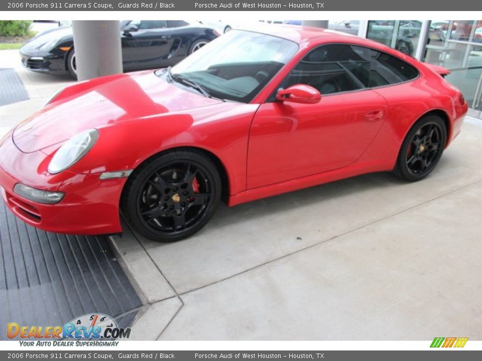 Front 3/4 View of 2006 Porsche 911 Carrera S Coupe Photo #4