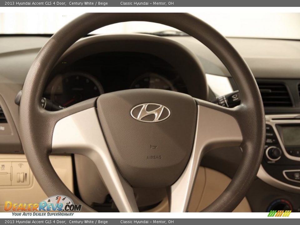 2013 Hyundai Accent GLS 4 Door Century White / Beige Photo #6