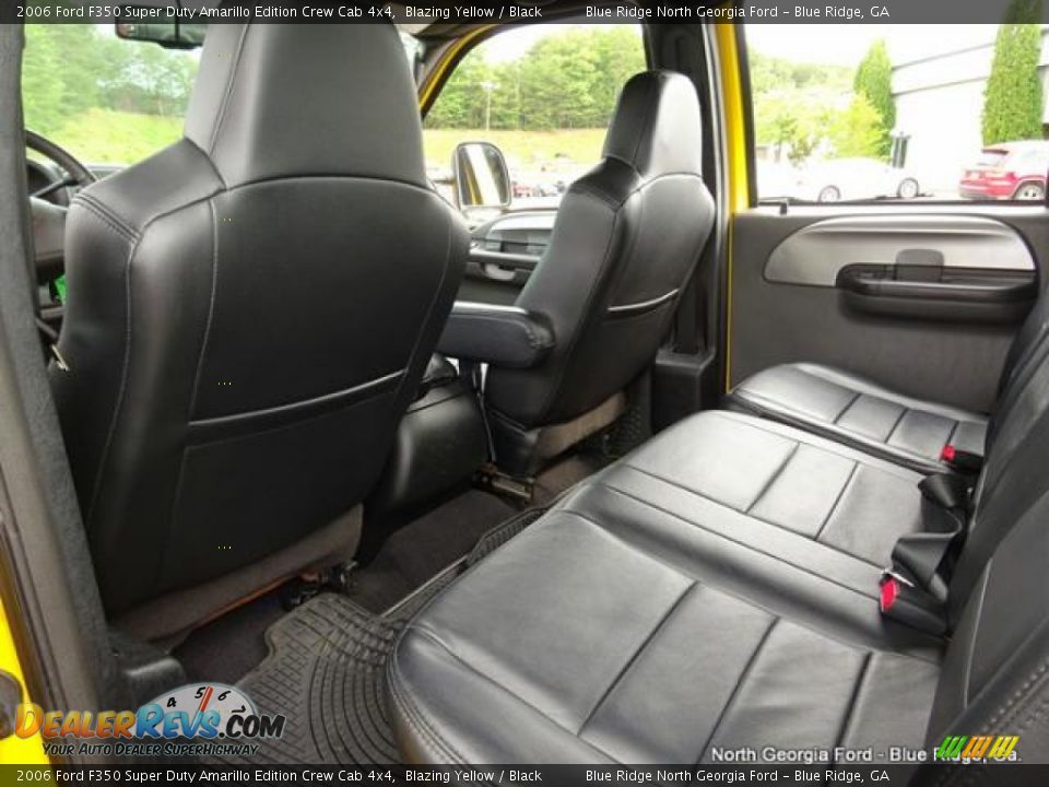 2006 Ford F350 Super Duty Amarillo Edition Crew Cab 4x4 Blazing Yellow / Black Photo #34
